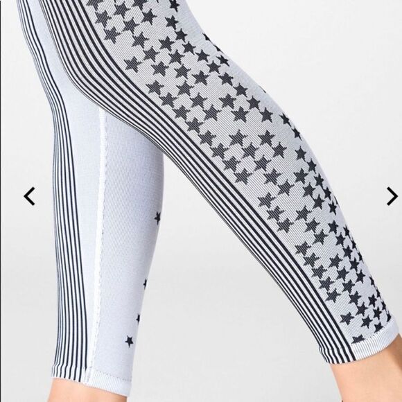 Fabletics High Waisted Seamless Star Capril - Picture 3 of 5